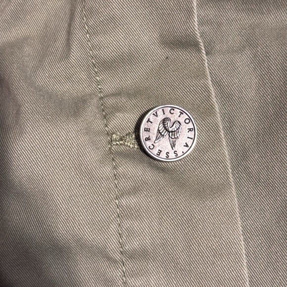 Victoria’s Secret Olive Green & Black Stretch Hooded Jean Jacket sz L - Picture 8 of 10